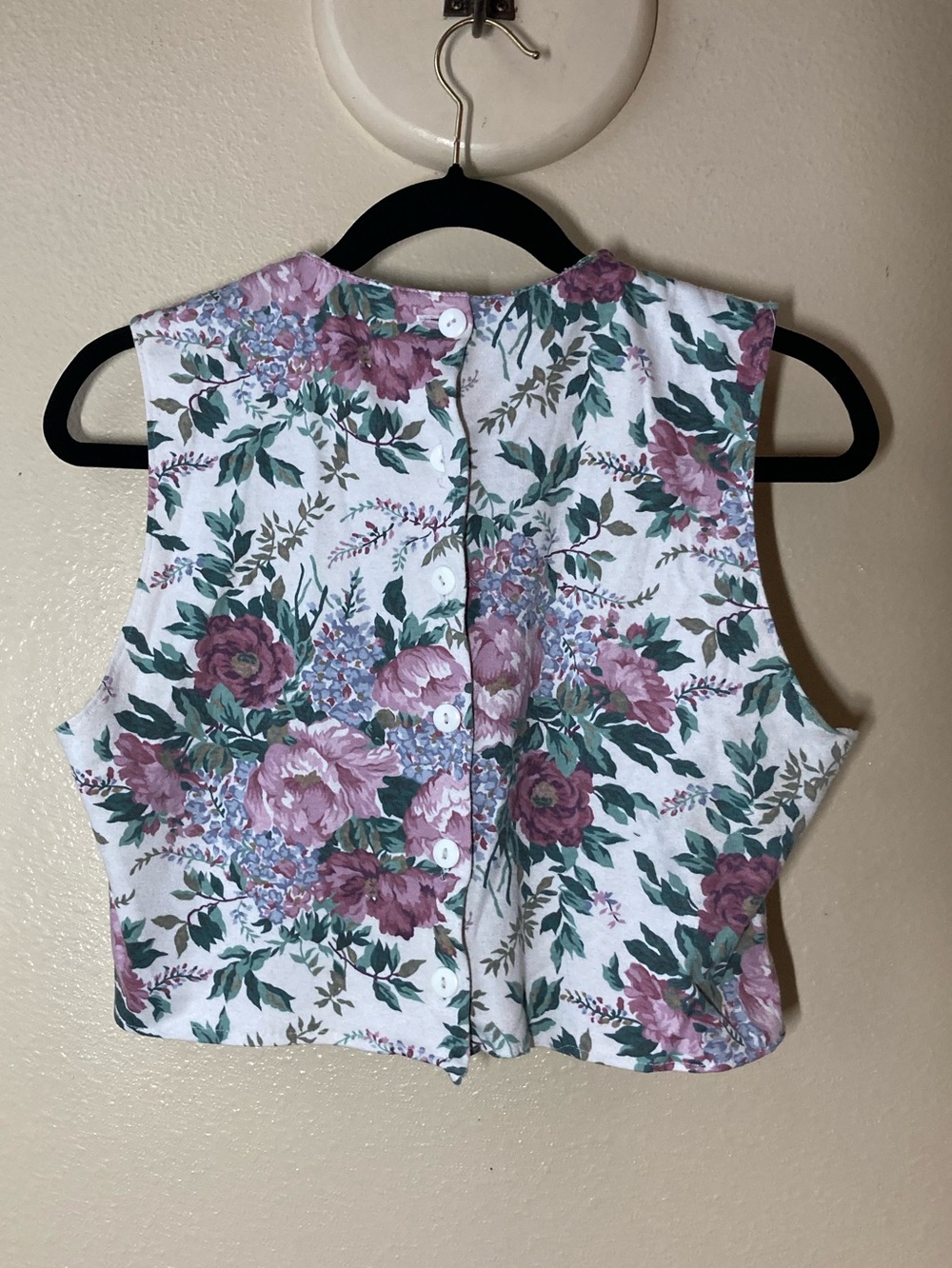 Vintage Button-up Cropped Tank Top Vest White/ Pink, Blue & Green Floral Print